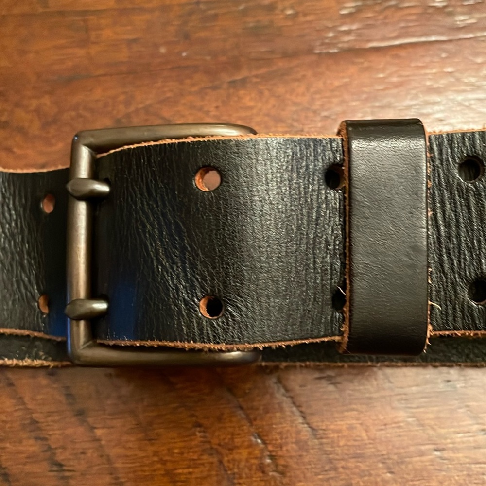 Dark brown men’s size medium, genuine leather belt, made to look worn